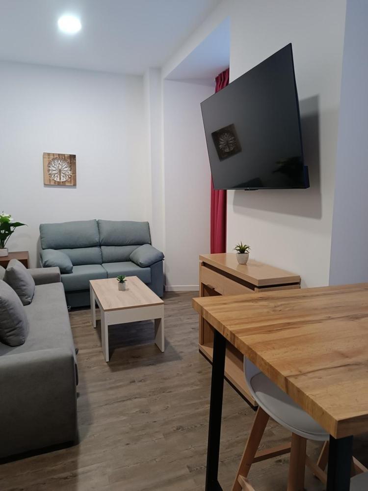 Apartamentos Turisticos Avila Puerta De San Vicente 0-2 エクステリア 写真