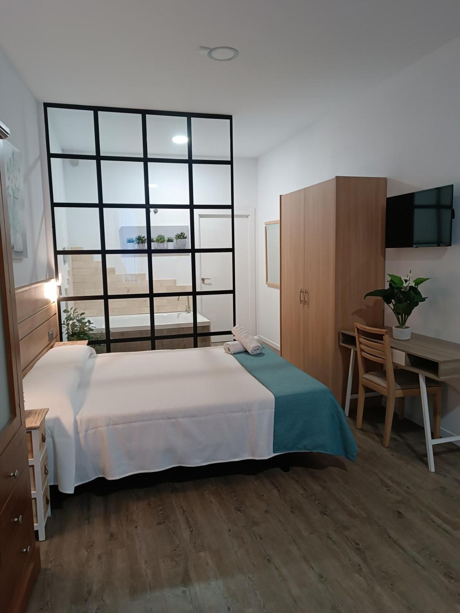 Apartamentos Turisticos Avila Puerta De San Vicente 0-2 エクステリア 写真
