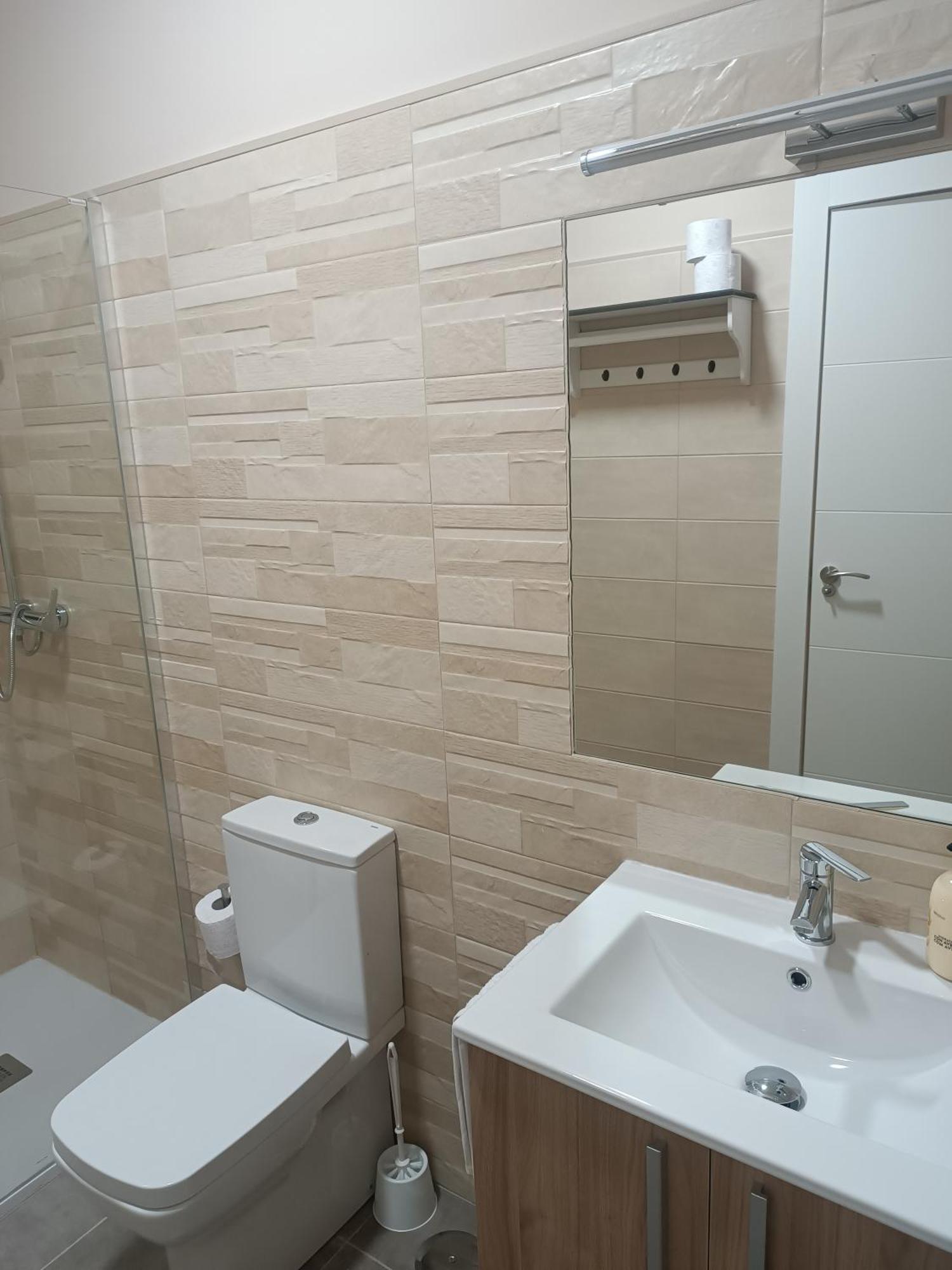 Apartamentos Turisticos Avila Puerta De San Vicente 0-2 エクステリア 写真